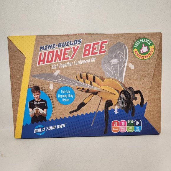 NEW DIY HONEY BEE MODEL Flapping Wing Eco Friendly Cardboard Craft Kit 3D Puzzle - Picture 2 of 16